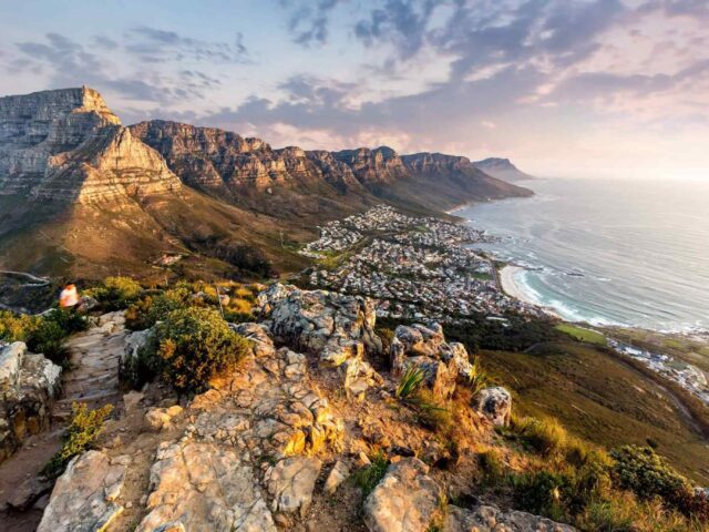 https://www.bookinprague.com/wp-content/uploads/2018/08/post_capetown_06-640x480.jpg