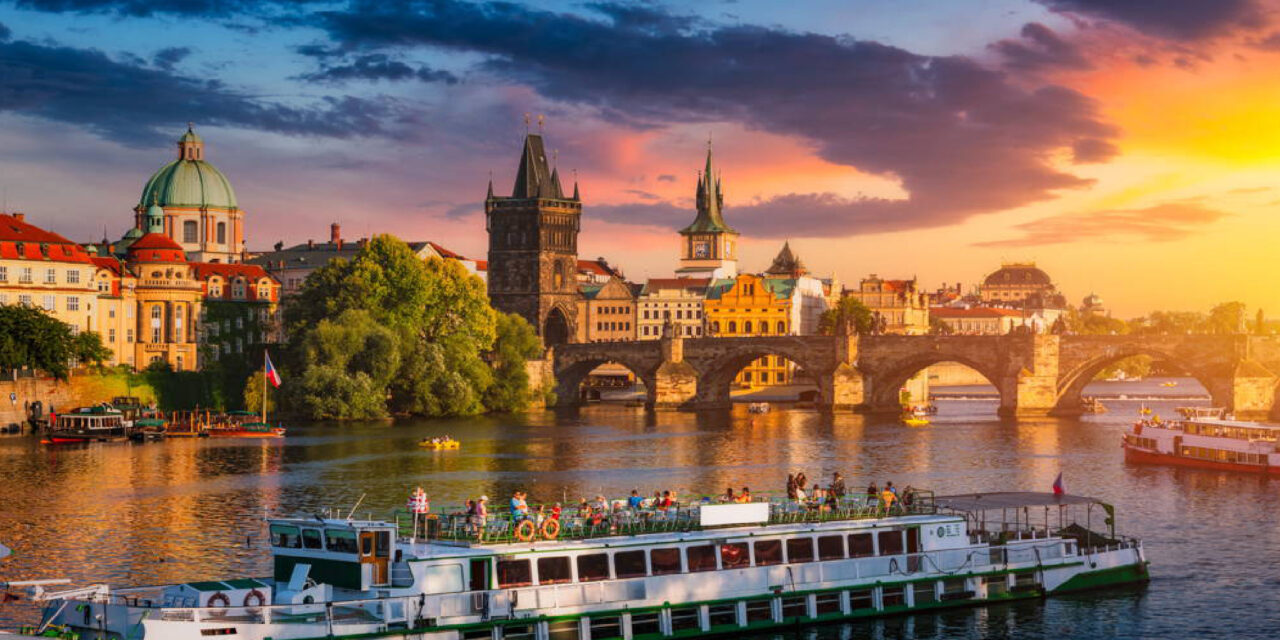 Prague Dinner Cruise